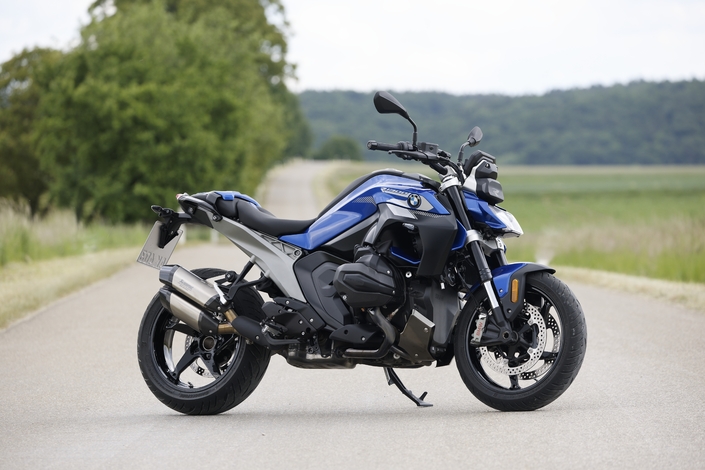 La BMW R1300 R est la reine de l’illusion