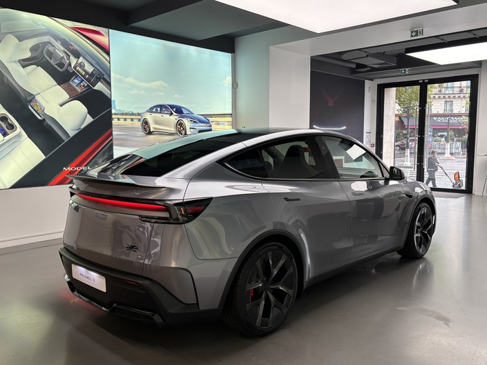 Voici le nouveau Tesla Model Y Performance