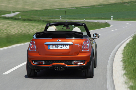 Comparatif mini-cabriolets : Fiat 500 C, Mazda MX-5, Mini Cabriolet, Peugeot 207 CC, Renault Wind