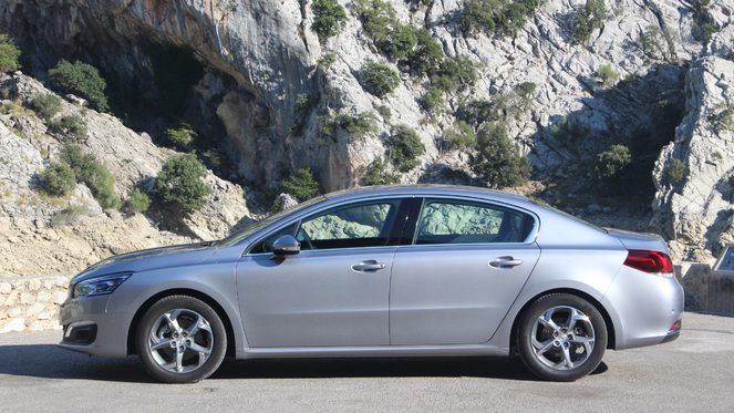 Essai vidéo - Peugeot 508 restylée : toujours dans la course