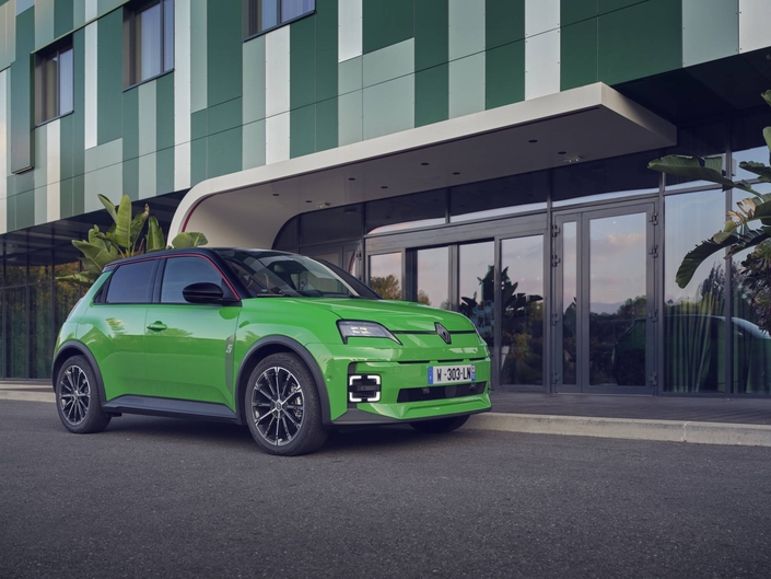 Les modèles éligibles au leasing social électrique
R4 evolution (120 ch / 88 kW) - 170 € / mois
R4 evolution (150 ch / 110 kW) - 195 € / mois
R5 Five (95 ch / 70 kW) - 120 € / mois
R5 evolution (120 ch /88 kW) 139 € /mois
R5 evolution (150 ch / 110 kW) - 170 € / mois
R5 techno (120 ch / 88 kW) - 170 € /mois
R5 techno (150 ch /110 kW) - 195 € / mois
Megane equilibre (130 ch / 95 kW) - 195 / mois