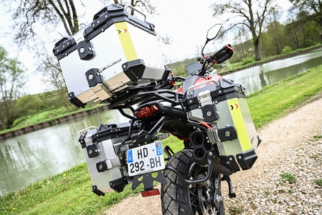 QJ Motor SRT 600 SX Touring, la petite bête qui démontre, qui démontre…