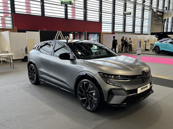 La nouvelle Renault Clio n'est pas présente sur le stand Renault au salon de Lyon, mais le reste de la gamme oui.