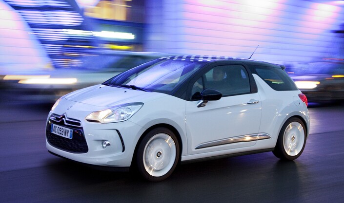 Performante et sûre, la Citroën DS3 THP profite d'un excellent amortissement, qui en préserve les qualités routières sur mauvais revêtement.