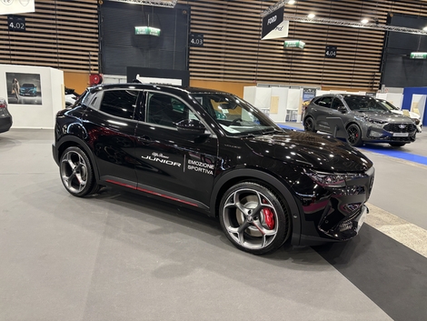 Et ici la déclinaison électrique sportive de 280 ch.