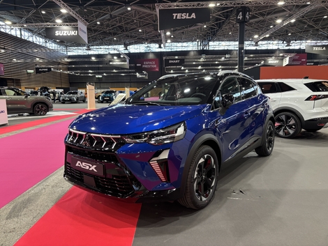 Comme le Captur, l'ASX est disponible en GPL, en essence microhybride ou en 1.8 full hybride. Tarifs à partir de 27 690 €.