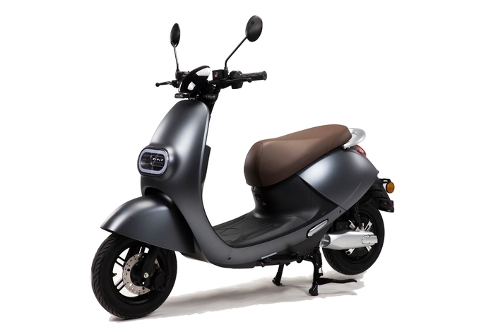 WhaTTz : le scooter électrique YeSsS arrive en France