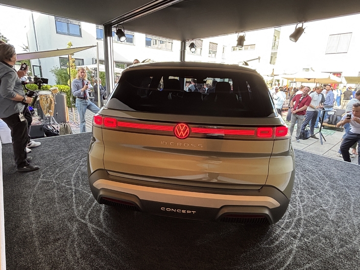 Avec le ID.Cross concept, Volkswagen dévoile son futur SUV électrique au salon de Munich