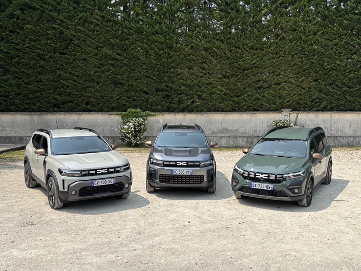 Si vous avez du mal à vous y retrouver dans la gamme des familiales Dacia, nous avions publié un comparatif vidéo en juin dernier.
