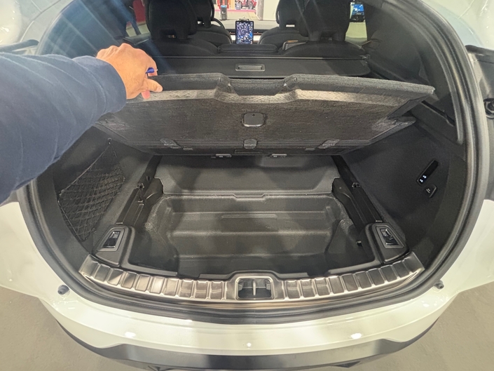 594 litres de chargement à bord de la Polestar 3, dont 90 pour le sous-coffre.