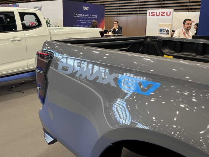L'inusable Isuzu D-Max se met à l'électrique à l'occasion du  salon de Lyon