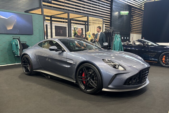 Aston Martin Vantage S