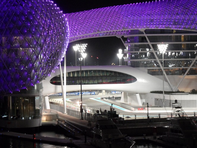 Reportage : 1ère manche du GT1 World et découverte d'Abou Dhabi, cet étrange paradis artificiel du sport automobile