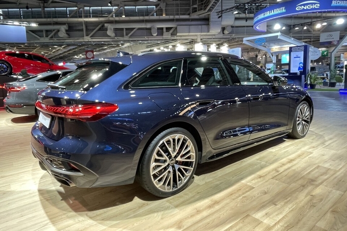 L'Audi A4 a vécu, elle est remplacée par l'A5.