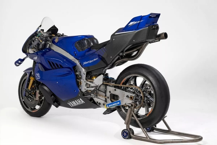 Yamaha lève le voile sur sa toute nouvelle moto V4 de MotoGP