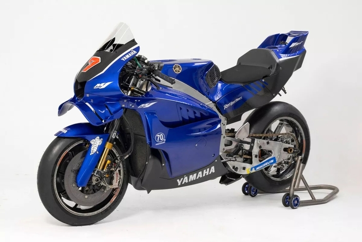 Yamaha lève le voile sur sa toute nouvelle moto V4 de MotoGP