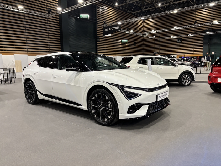 Tarif minimum pour cette EV6 restylée à grosse batterie : 47 450 €.