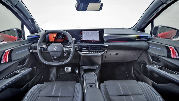 L’habitacle du futur Renault Captur 3 devra ressembler fortement à celui de la Clio 6. On devrait découvrir une grande dalle « double écran » pour l’instrumentation et le multimédia ainsi qu’un petit volant multifonctions très haut de gamme. © Renault