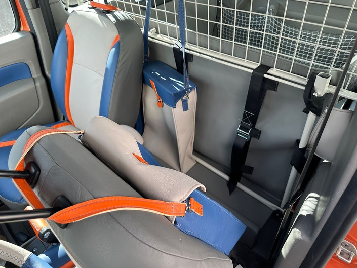 Un Kangoo Be Bop revu avec un intérieur cuir
