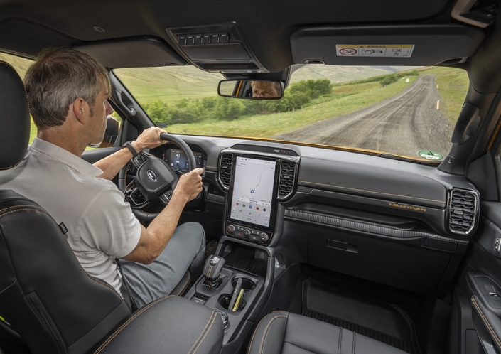 Confort de haut niveau et réel agrément de conduite pour cet imposant pick-up.