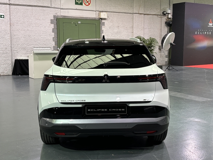 Le Mitsubishi Eclipse Cross fait des efforts pour ne pas ressembler au Renault Scénic