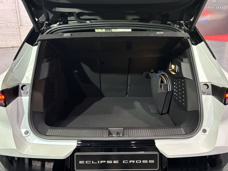 Le Mitsubishi Eclipse Cross fait des efforts pour ne pas ressembler au Renault Scénic