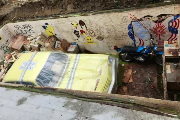 Une Kawasaki vieille de 50 ans sort de terre comme neuve