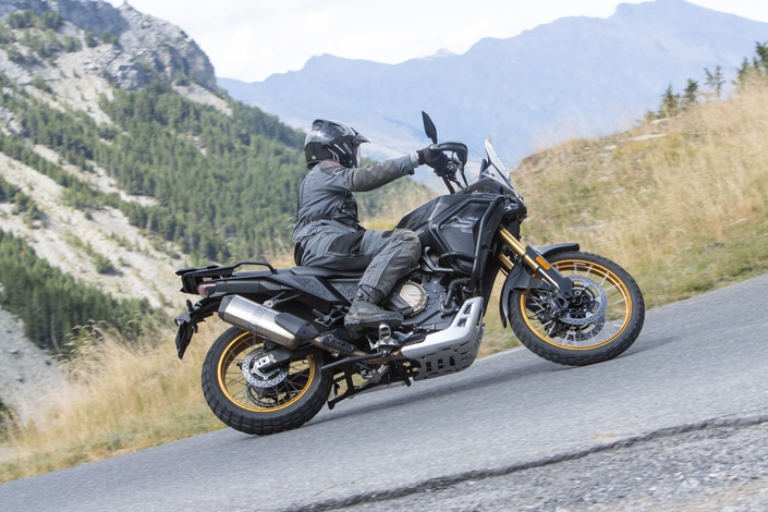 La Voge 800 DS Rally est au niveau de la Yamaha Ténéré, tout en étant mieux équipée et beaucoup moins chère