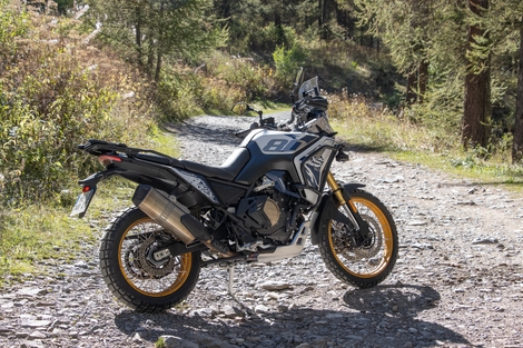La Voge 800 DS Rally est au niveau de la Yamaha Ténéré, tout en étant mieux équipée et beaucoup moins chère