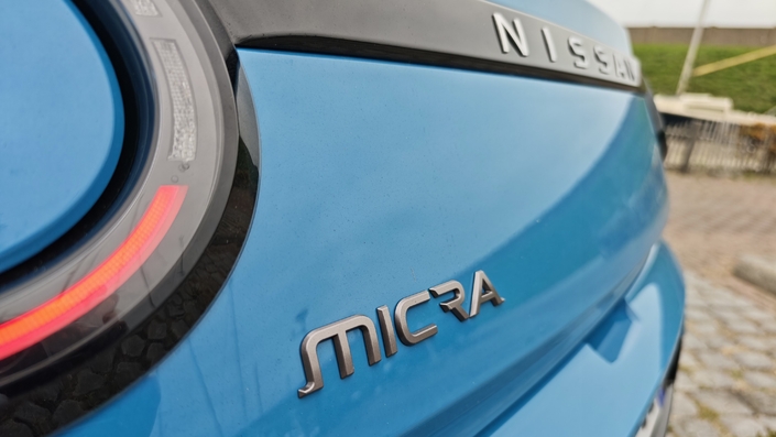 La nouvelle Nissan Micra est-elle meilleure que la R5 e-Tech ?