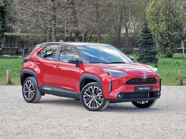 Le stand Toyota au salon de Lyon : entre passé et présent, un slogan