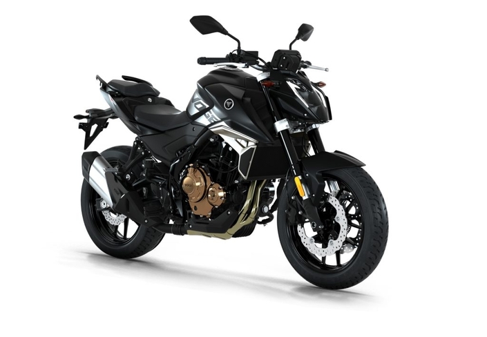 La Voge R625 rejoint le marché des roadsters de moyenne cylindrée