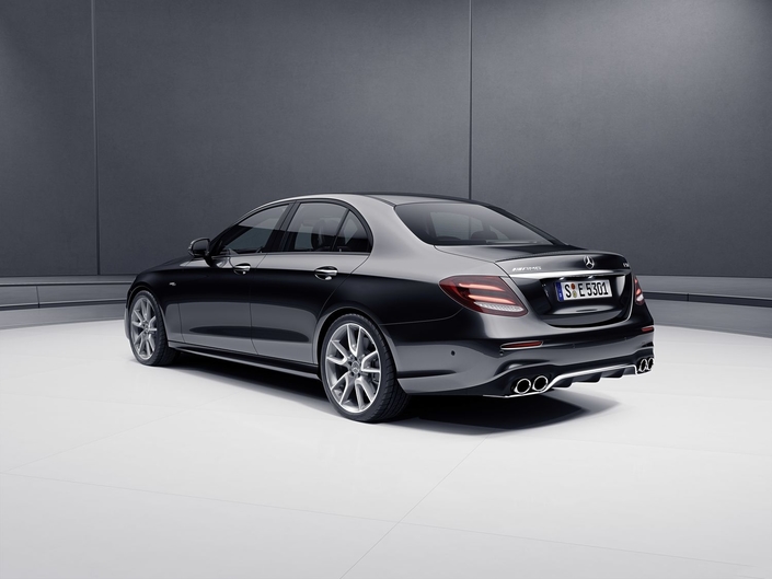 Mercedes Classe E 53 AMG : maintenant en berline et break