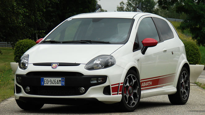 Essai - Abarth Punto Evo : le scorpion perd du piquant