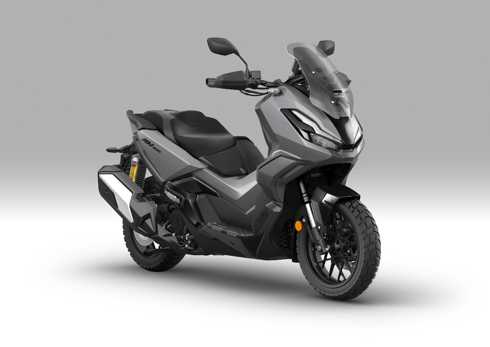 Deux nouvelles robes pour le Honda ADV350