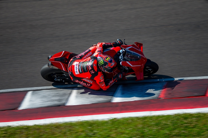 La nouvelle Ducati Panigale V4 R reste l'arme ultime pour briller en piste
