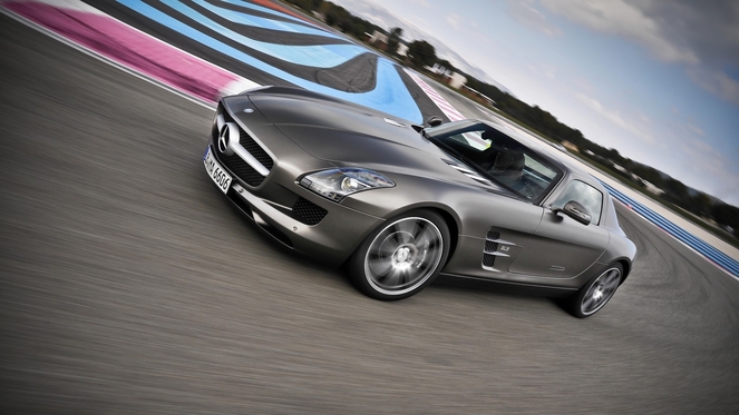 Mercedes AMG Tour : les grands huits sur le Paul Ricard