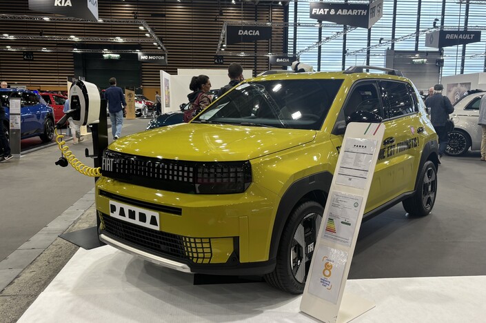 Comme sa cousine technique la Citroën ë-C3, la Fiat Grande Panda une offre intéressante sur le marché. À noter que la version Hybrid de 110 ch est facturée 17 900 €. La version électrique est éligible au leasing social pour 95 €/mois.