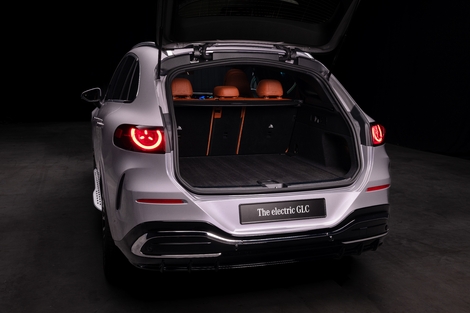 Le Mercedes GLC électrique a fait un passage éclair au salon de Lyon