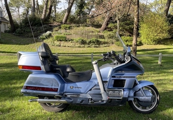 Honda 1500 Gold Wing 1990 (lot n° 25)