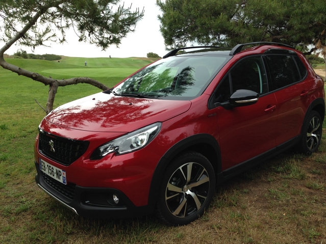 Première vidéo Peugeot 2008 restylé : découvrez les premières images de l'essai en Live