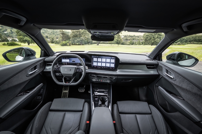 Bienvenue à bord du nouvel Audi Q3. En finition Sportback haut de gamme, évidemment.