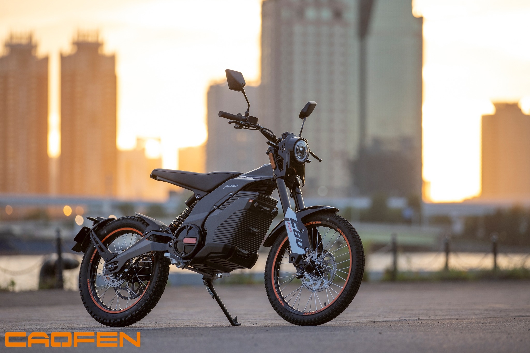 La moto électrique Caofen F80 arrive enfin en France