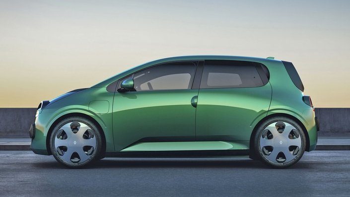 La Renault Twingo 4 arrivera en 2026, soit une année avant la Dacia Spring 2. Elle sera comme cette dernière produite dans l’usine de Novo Mesto et partagera aussi sa chaîne de montage avec la future Nissan « Twingo », puisque le constructeur japonais veut investir dans la catégorie des mini-citadines électriques avec Renault. © Renault