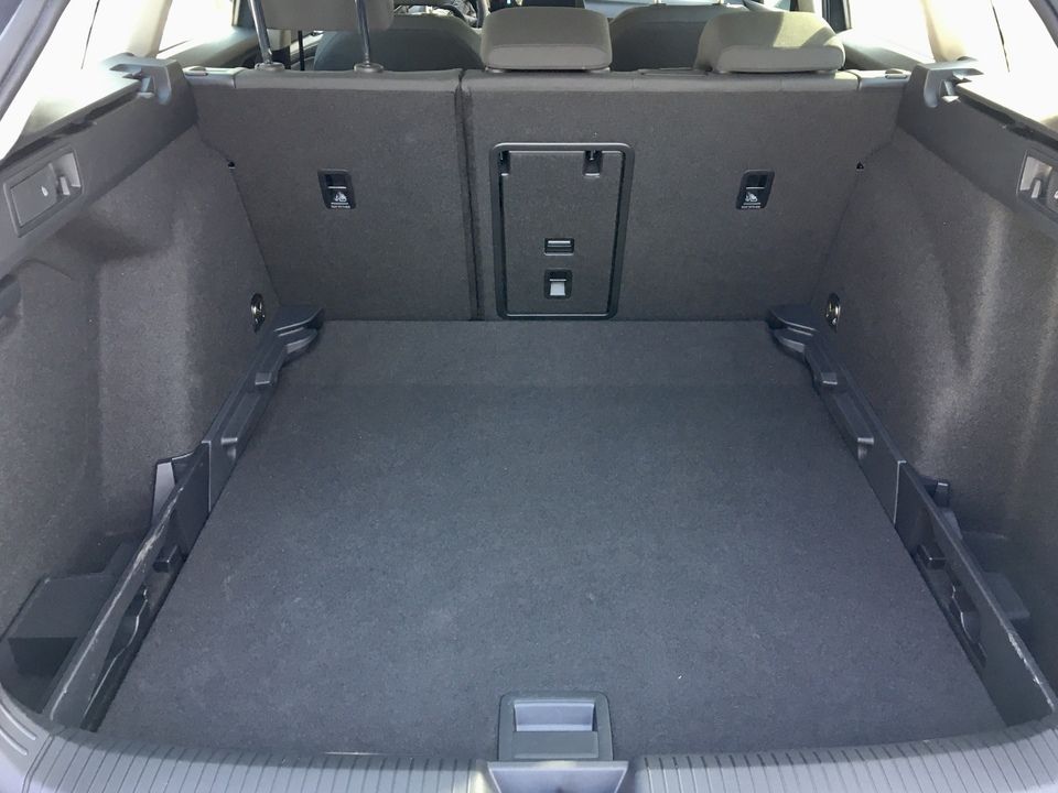 https://images.caradisiac.com/images/8/0/9/5/188095/S8-essai-volkswagen-golf-sw-2021-661800.jpg