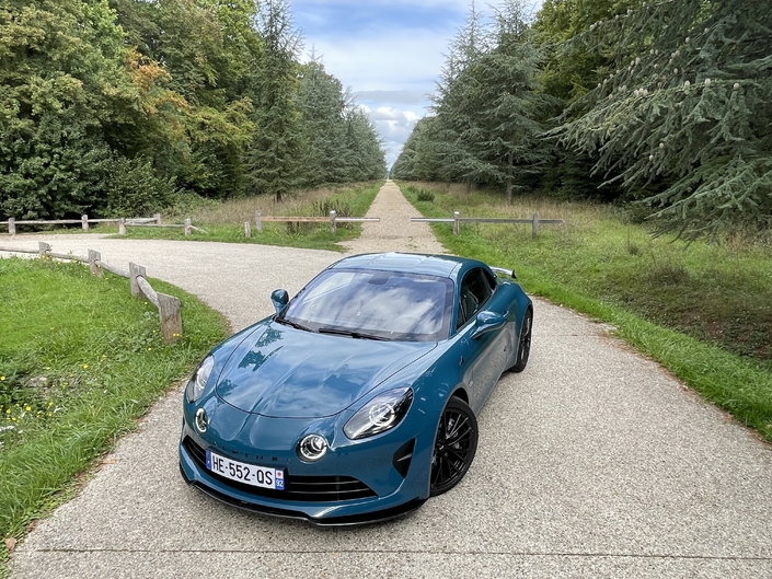 Chic et Sport, l’Alpine A110 GTS vaut-elle le surcoût ?