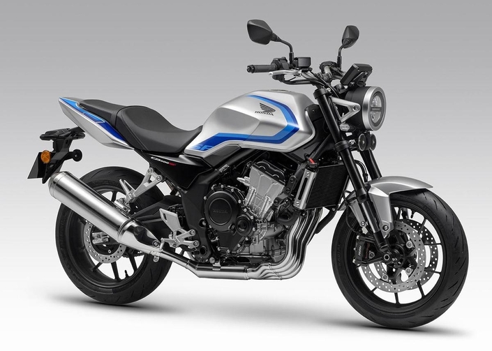 Honda CB500 Super Four : voici les photos officielles de la nouvelle moyenne cylindrée japonaise