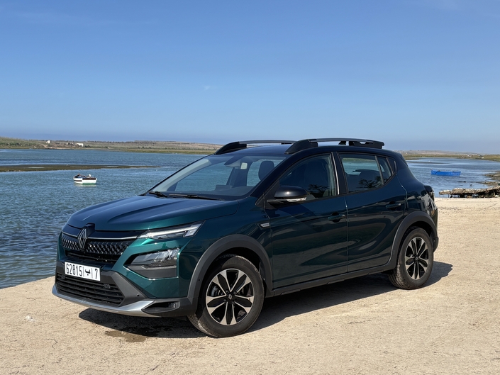 Malgré des feux airs de Dacia Sandero, la Renault Kadian dispose d’une vraie personnalité, notamment la partie avant totalement inédite.