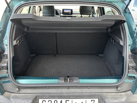 Le coffre offre une contenance dans la moyenne pour ce segment.