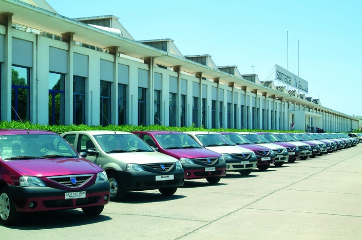 La Logan a été le premier modèle Dacia à être fabriqué à la SOMACA.